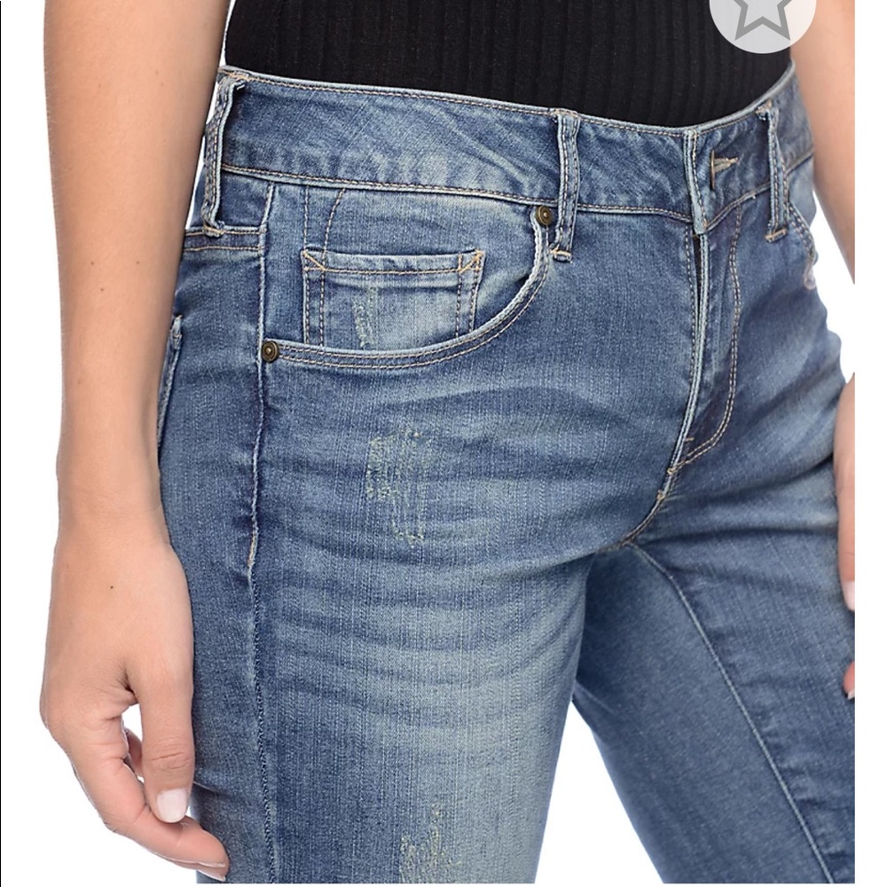 SOLD ON MER-CARI - Picture 4 of 8